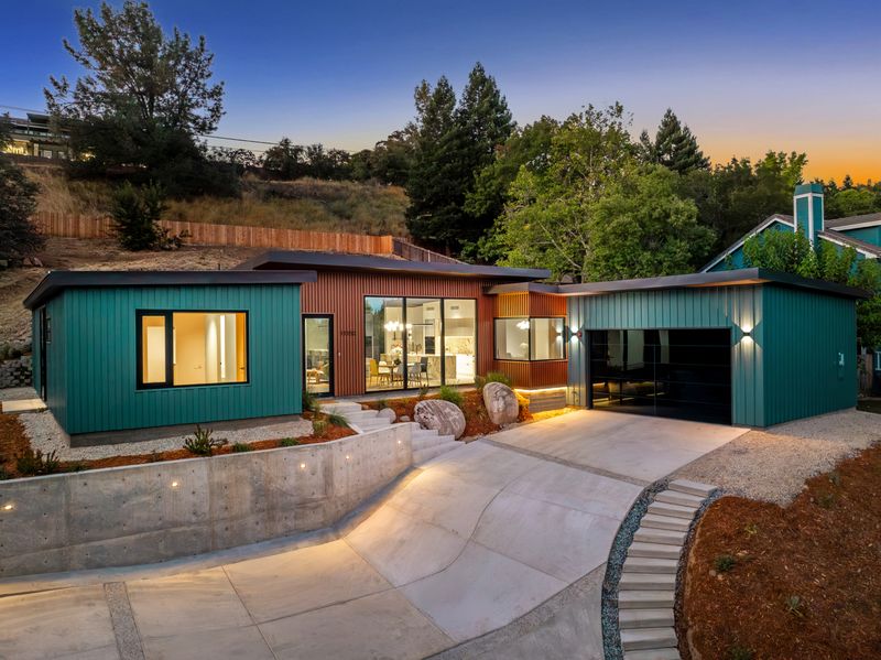 11150 Sunrise Ridge Cir exterior at sunset